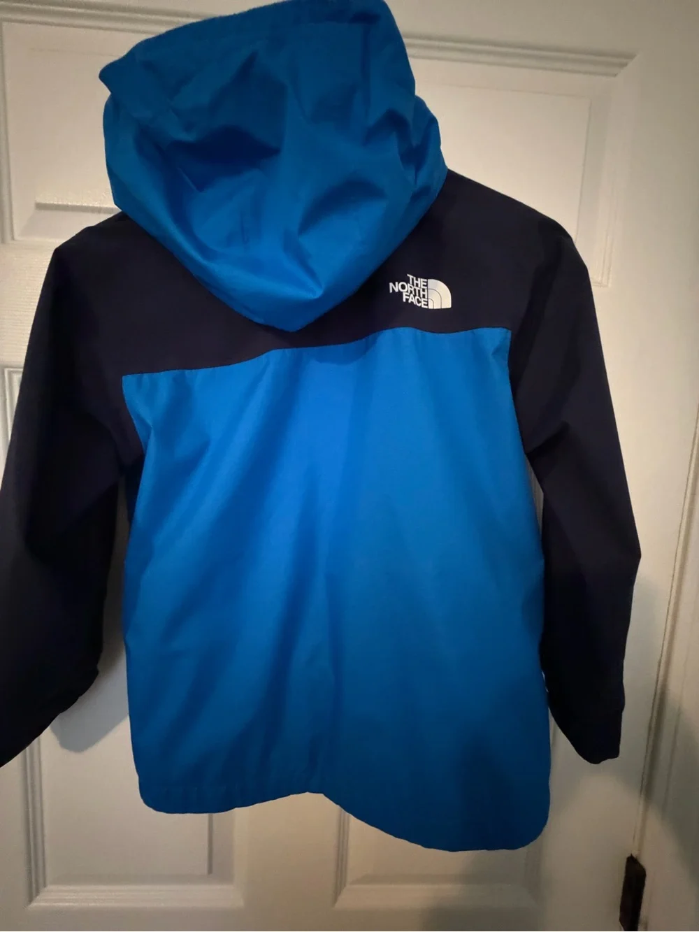 The North Face Blue and Navy Colorblock Hooded Rain Jacket